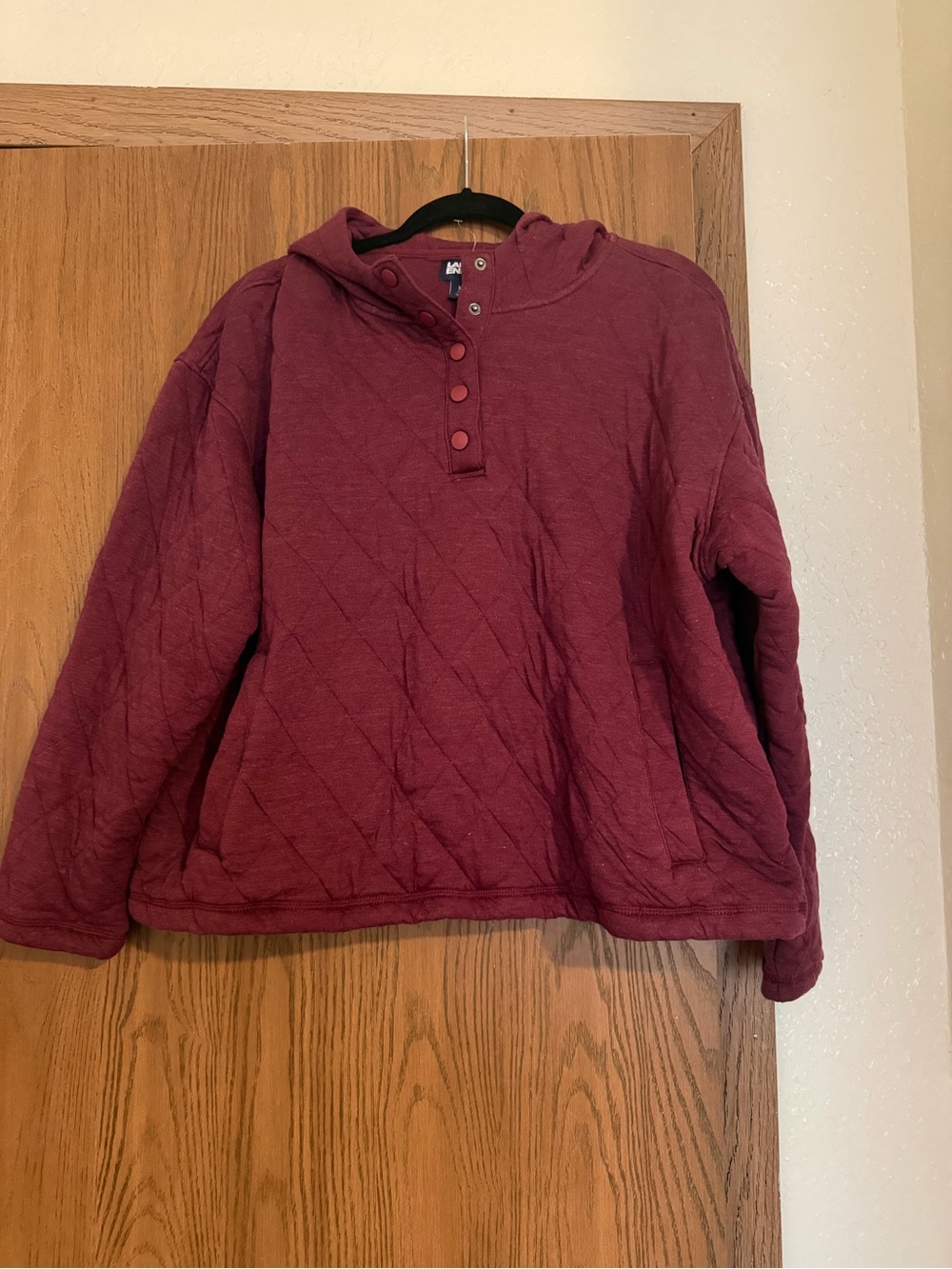 NWOT Lands' End Quilted Hooded Pullover - burgundy